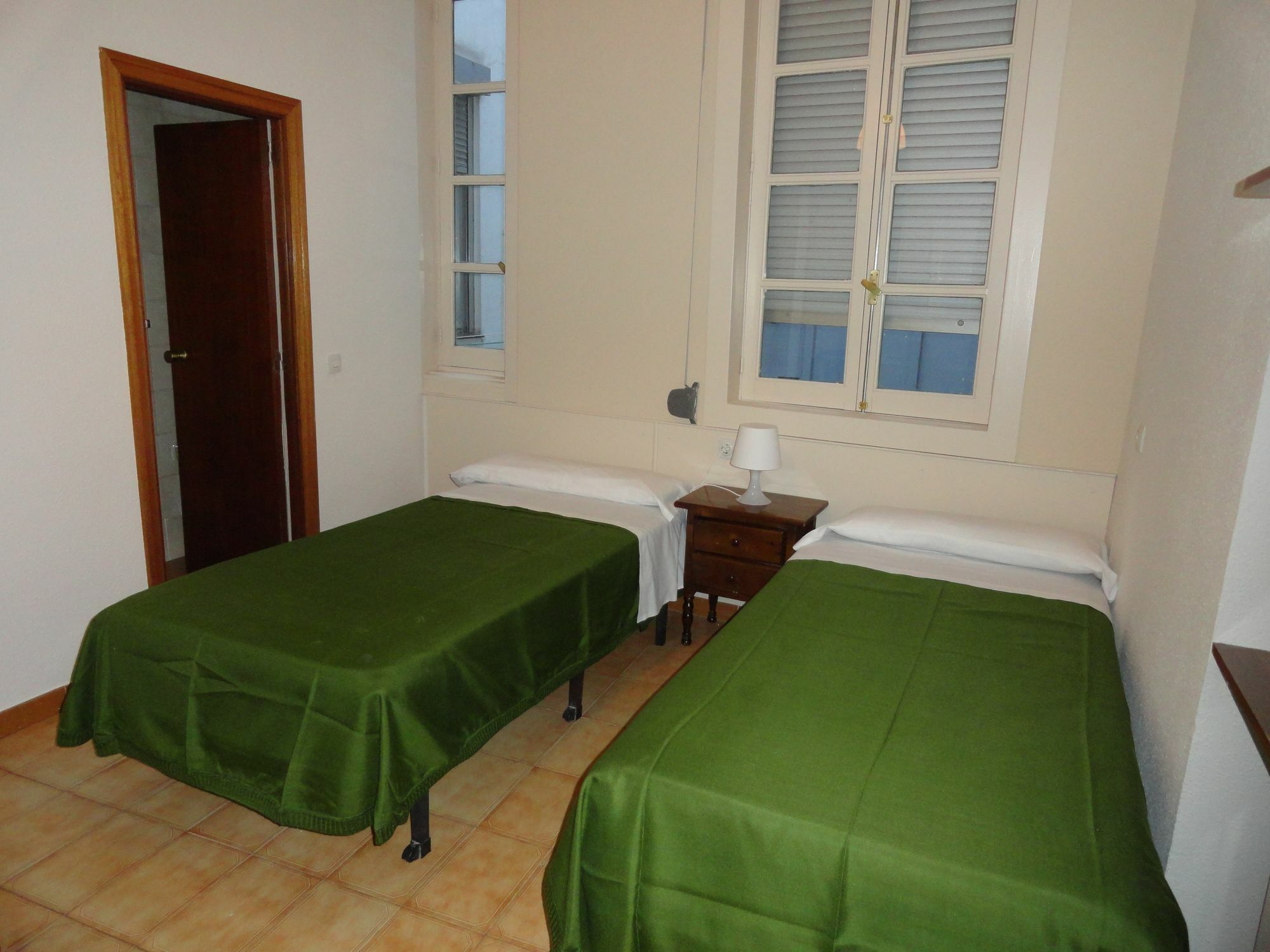 Hostal Alistana Madrid Exterior photo